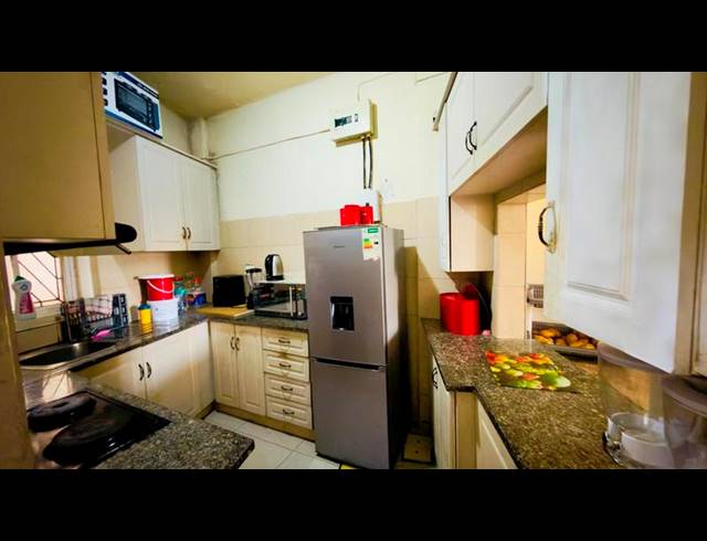 1 BEDROOM HOUSE FOR SALE IN SOUTH BEACH